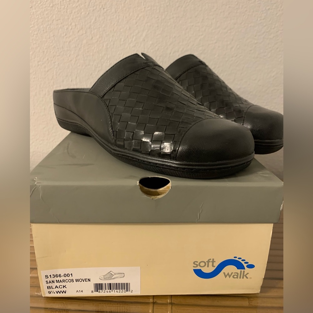 Soft Walk San Marcos Woven Black Mules Clogs Comfort Slip On Shoes 9.5WW Wide